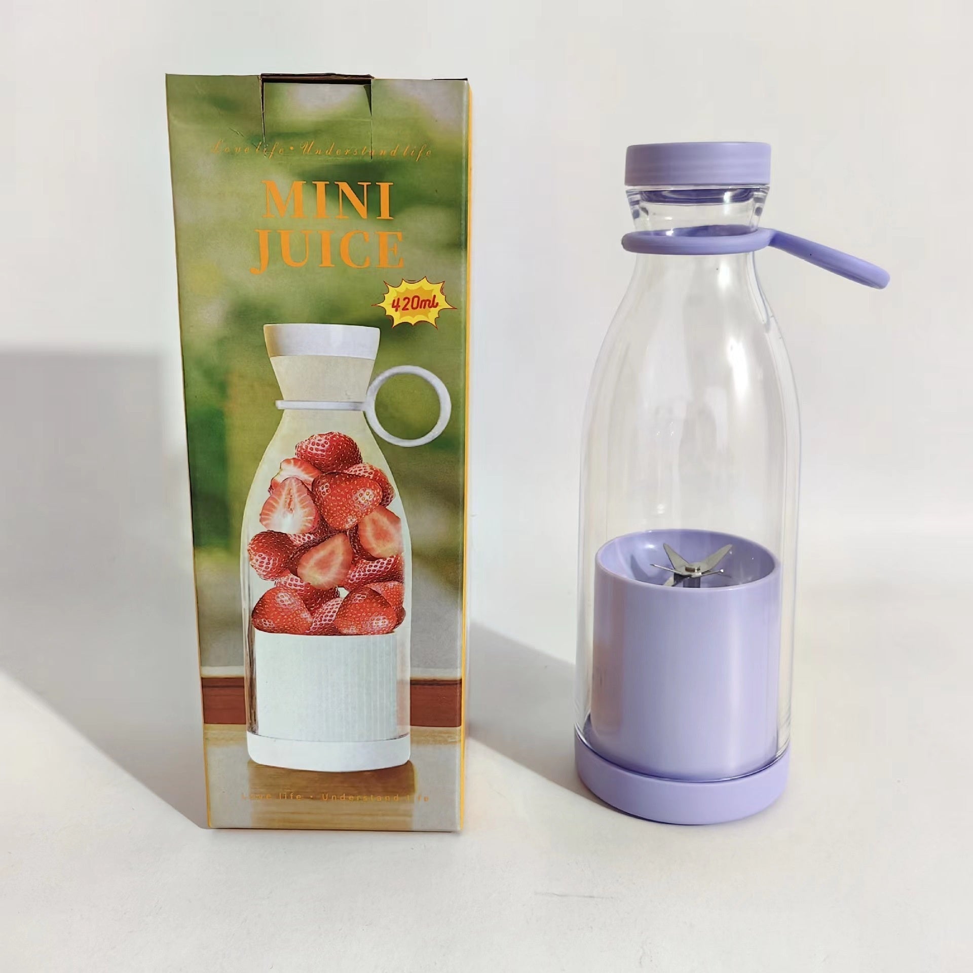 Portable Smoothie Blender – Rechargeable for Fruits and Veggies